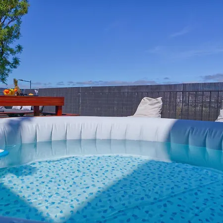 Apartamento Portucale ! Santa Clara Terrace & Jacuzzi