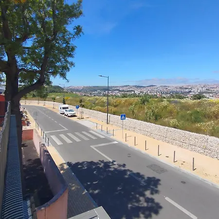 Portucale ! Santa Clara Terrace & Jacuzzi * Lisboa