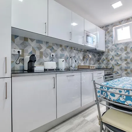 Portucale ! Santa Clara Terrace & Jacuzzi Апартаменты *