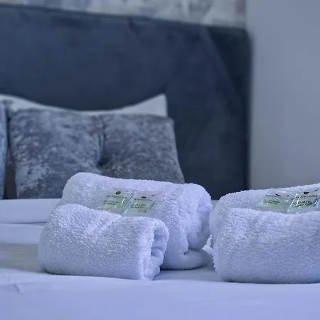 Portucale ! Santa Clara Terrace & Jacuzzi