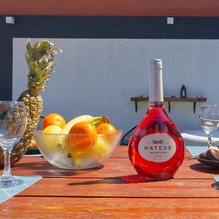 Portucale ! Santa Clara Terrace & Jacuzzi *